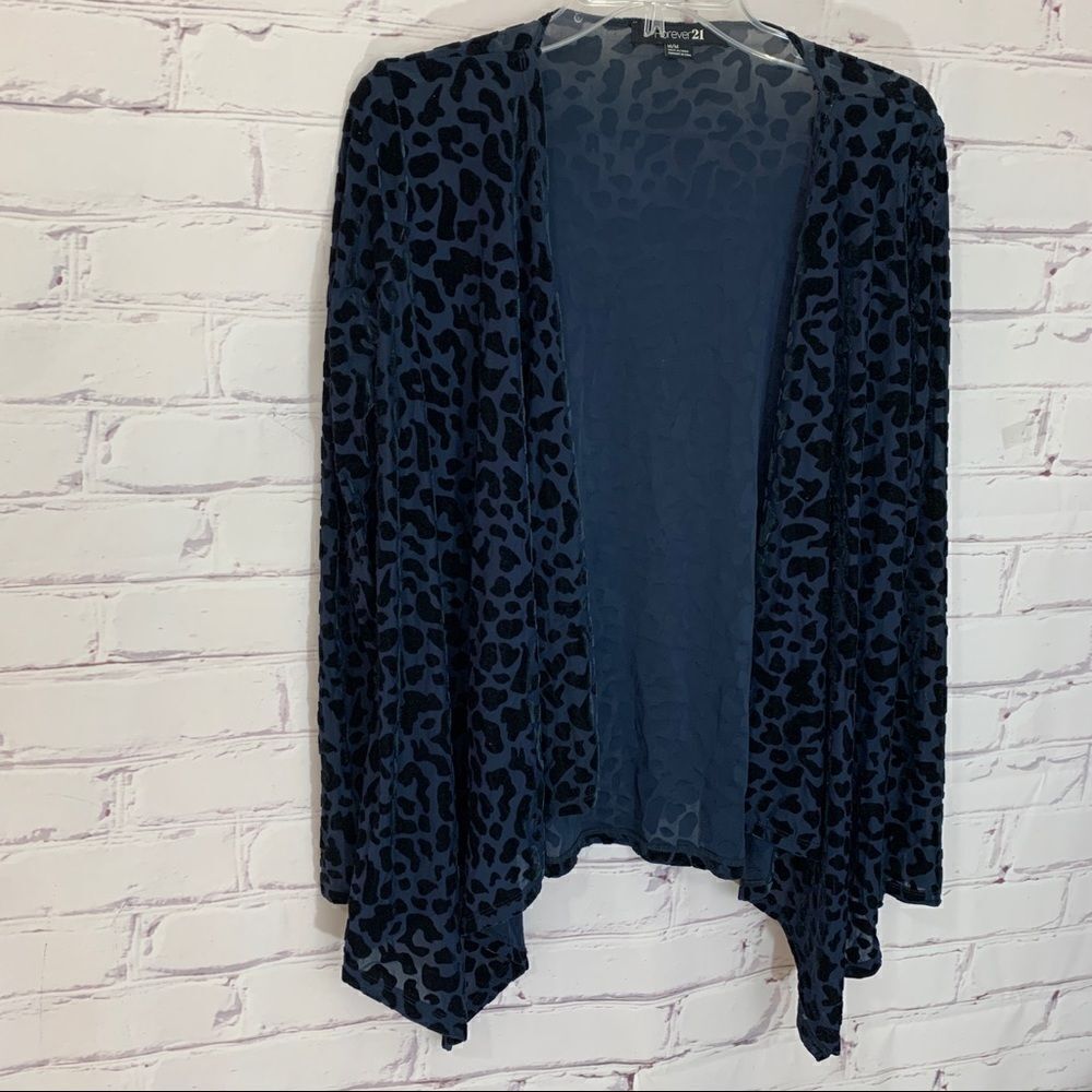 Forever 21 medium animal print blue top